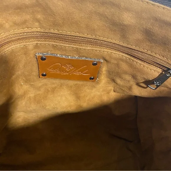 Patricia Nash Aveley Rustic Mums Leather Crossbody w/Dust Bag - EC - Picture 6 of 13